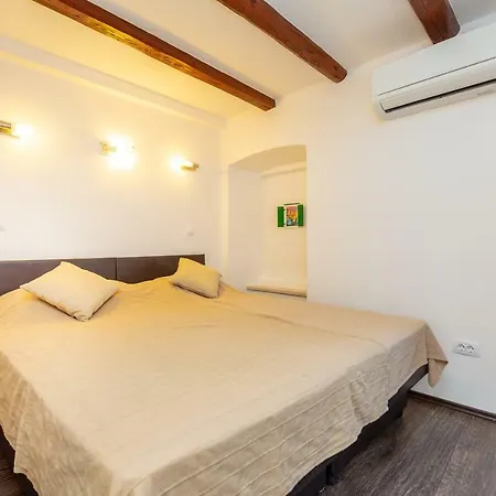 Daire Wall's Dubrovnik